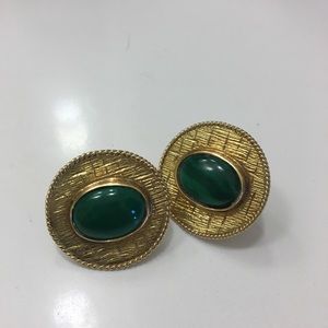 Stunning 18k gold earrings